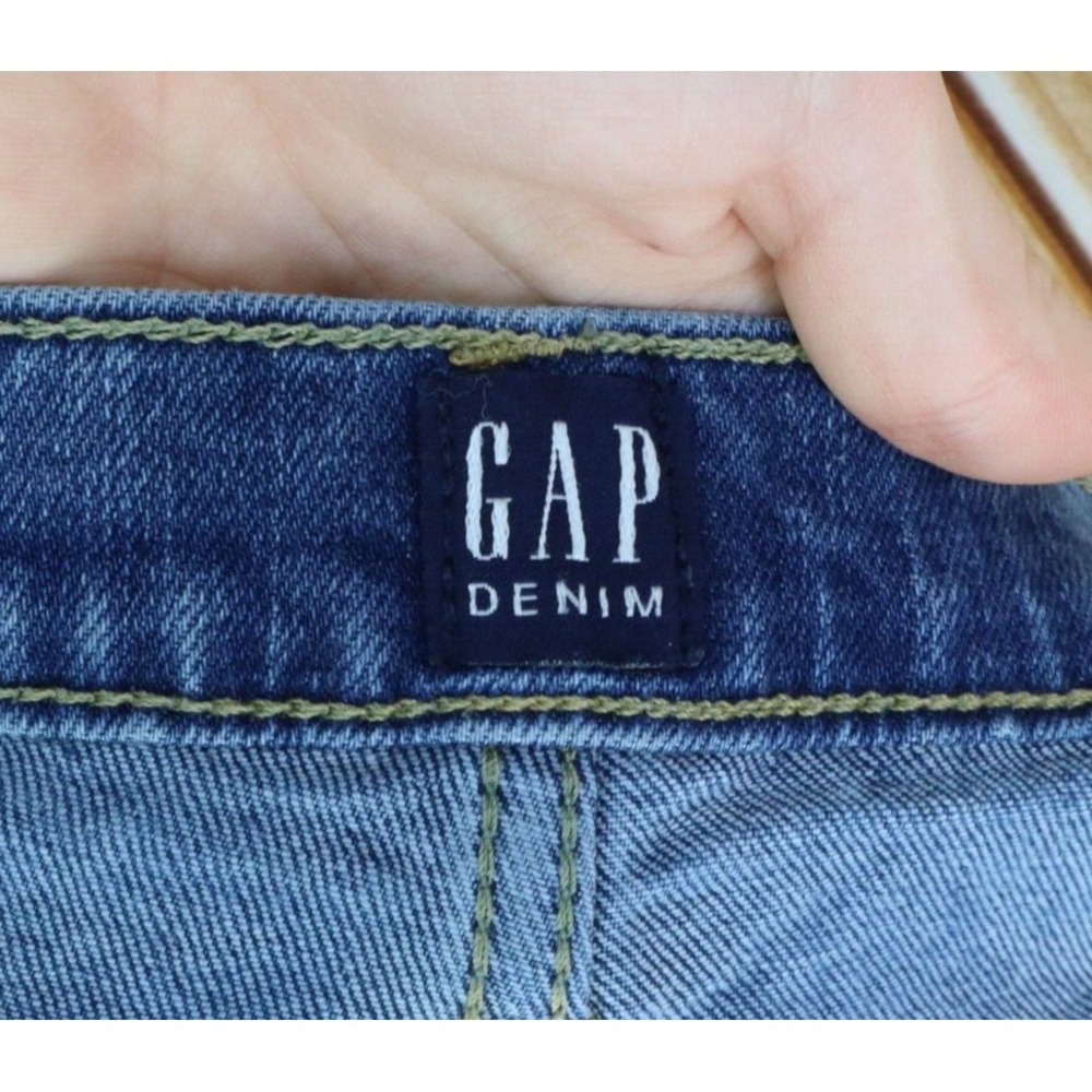 Gap Jean Shorts Cuffed Womens WAIST: 27 INCHES Pockets Distressed Button Fly - Picture 6 of 8